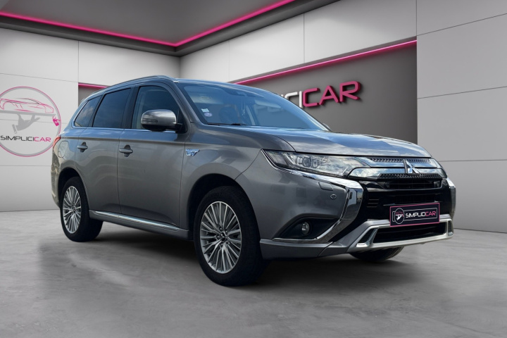 MITSUBISHI OUTLANDER PHEV