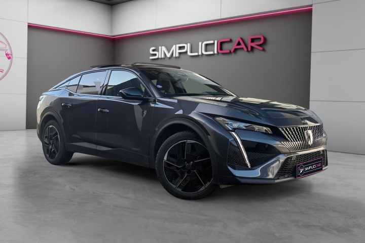 PEUGEOT 408